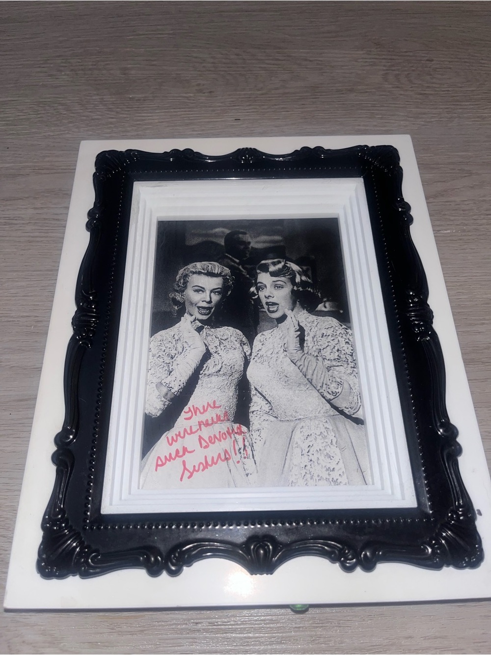 Retro Black and White Ornate Picture Frame Wall Accent